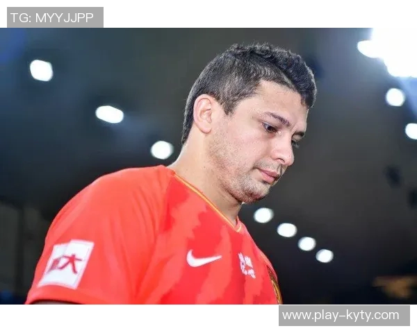 米切尔砍下42分表现惊艳但球队遗憾未能逆转胜局